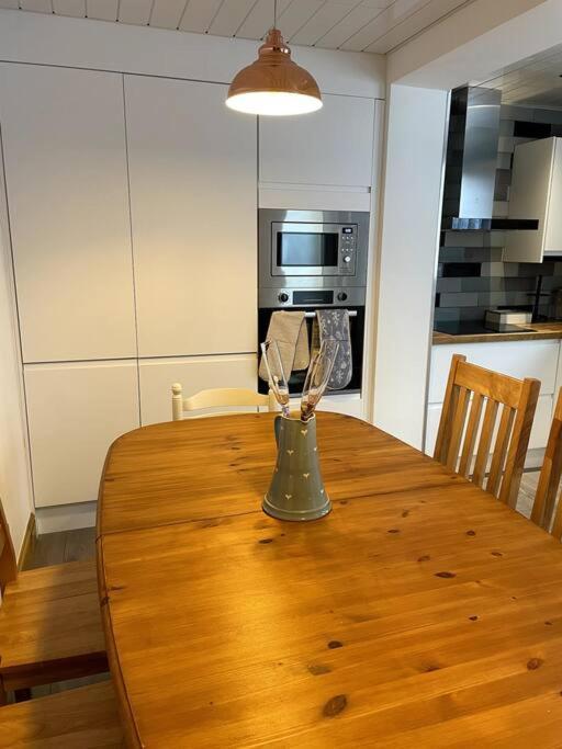 3 Bedroom Terrace Holiday Home เกรททอร์ริงตัน ภายนอก รูปภาพ