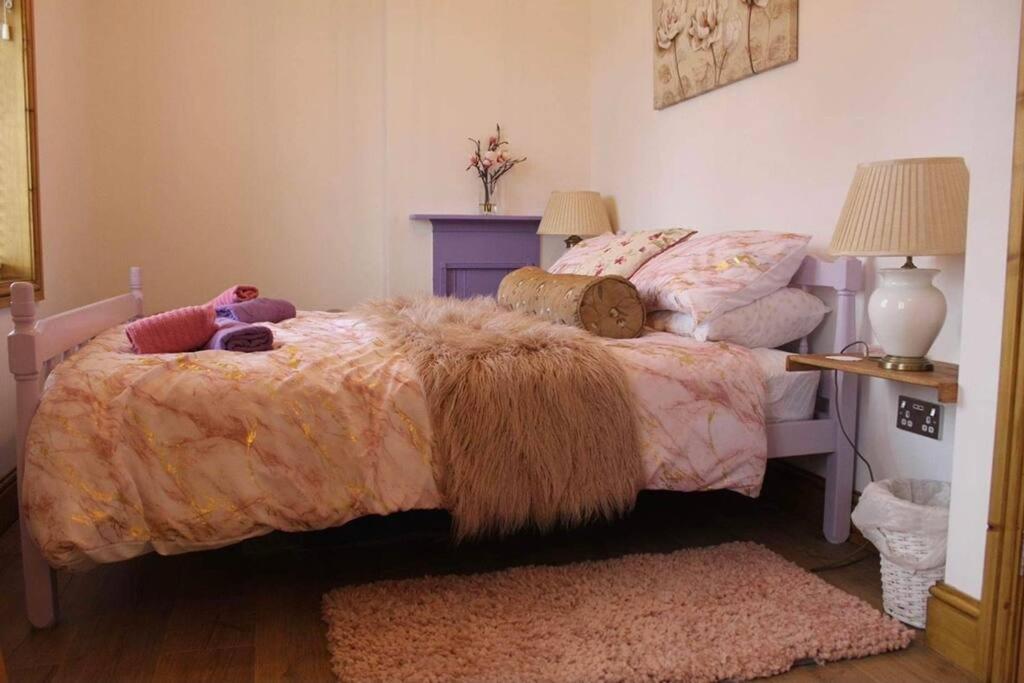 3 Bedroom Terrace Holiday Home เกรททอร์ริงตัน ภายนอก รูปภาพ